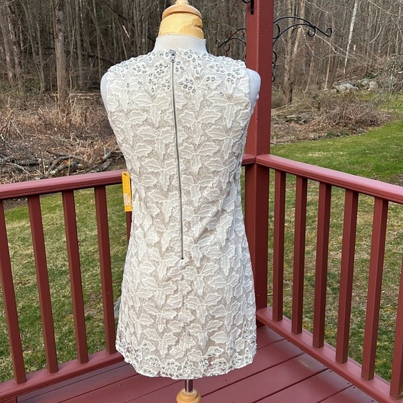 New! Alice and Olivia SZ 2, crystal jacquard lace shift dress. - Picture 7 of 13